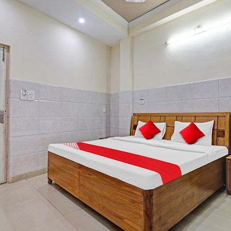 Hotel O Vishal Paradise Деградун Екстер'єр фото